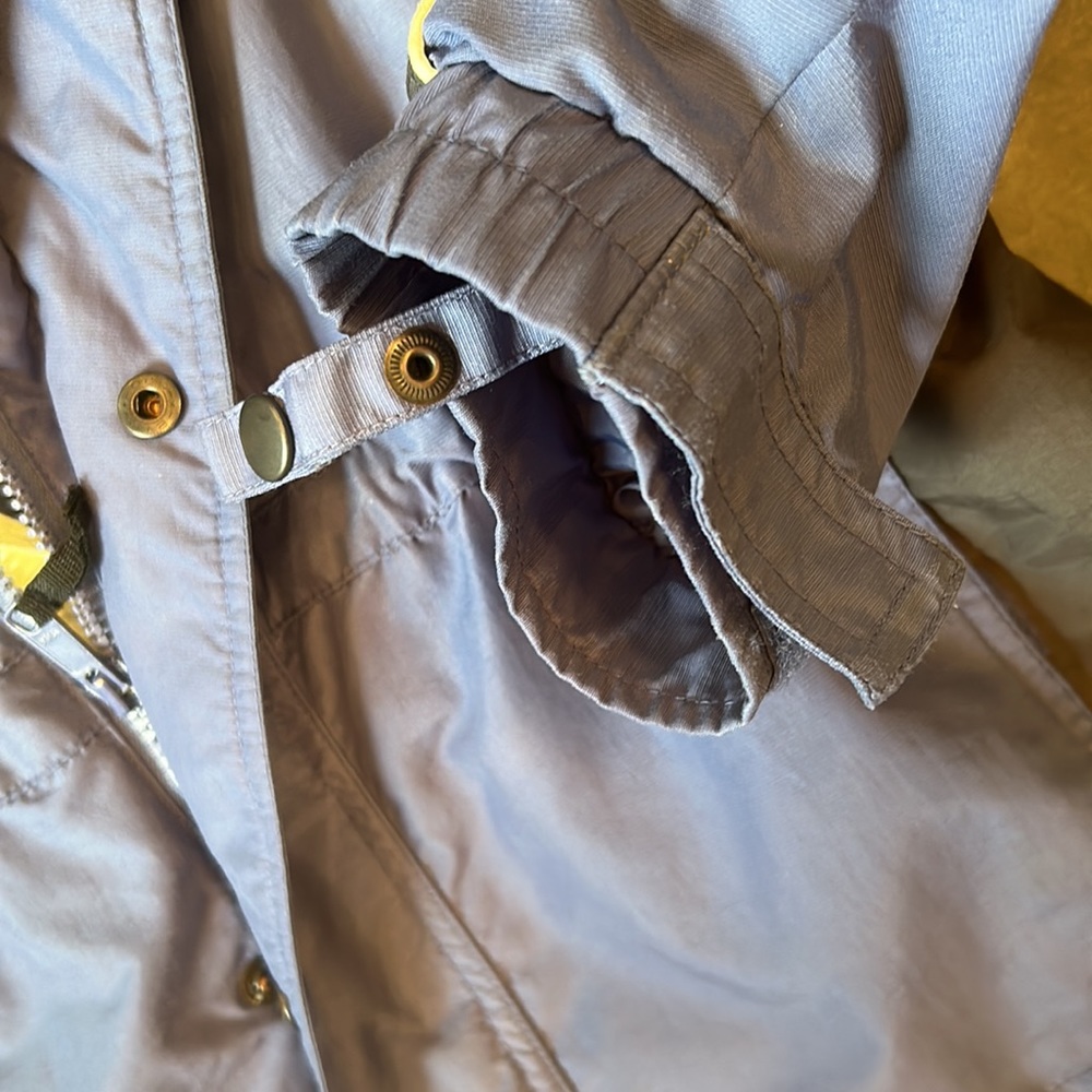 Columbia Rugged Peak Lightweight Jacket - Picture 7 of 12